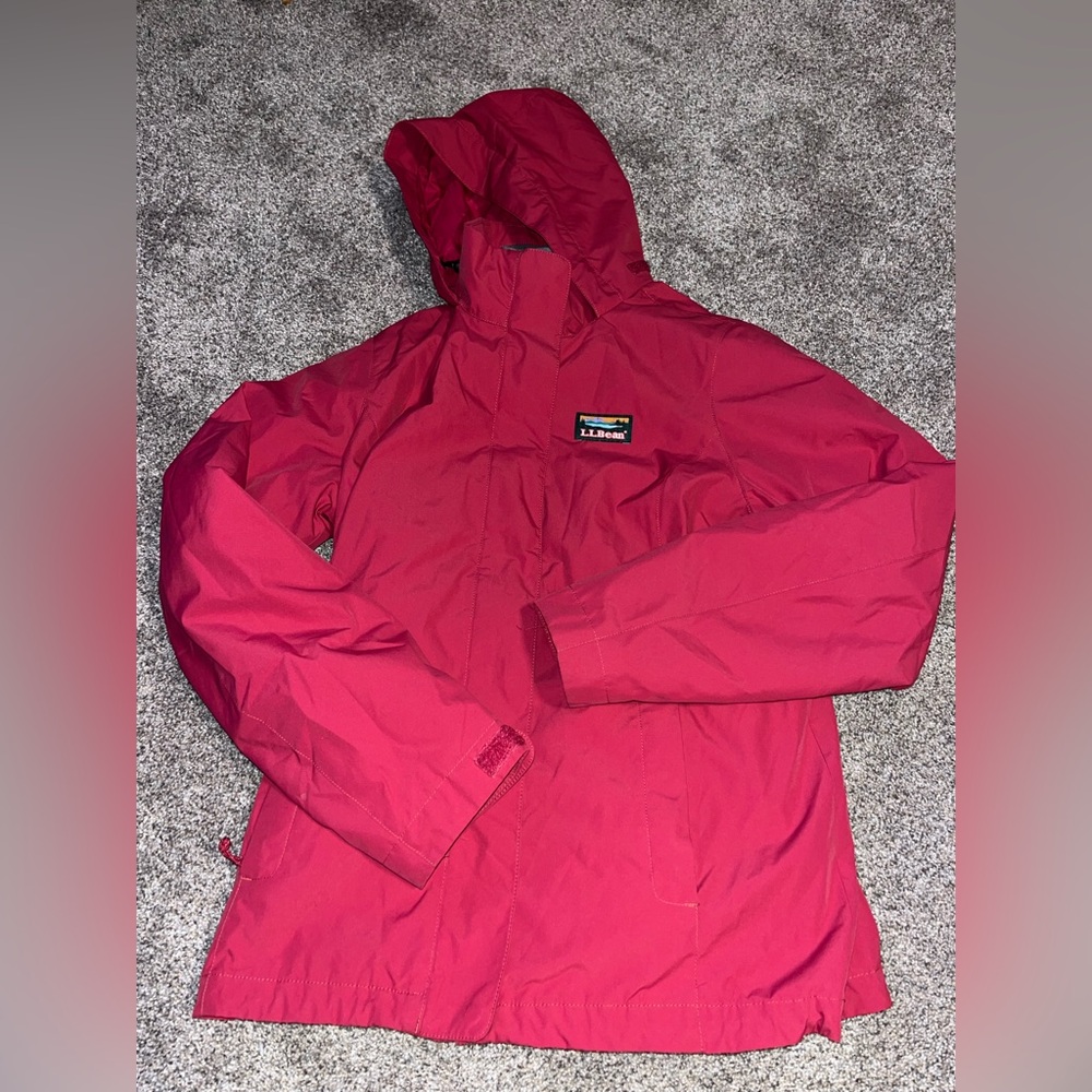 LLBean 3 in 1 winter jacket or ski coat. Dark pink. Fleece inside. Euc. Xs